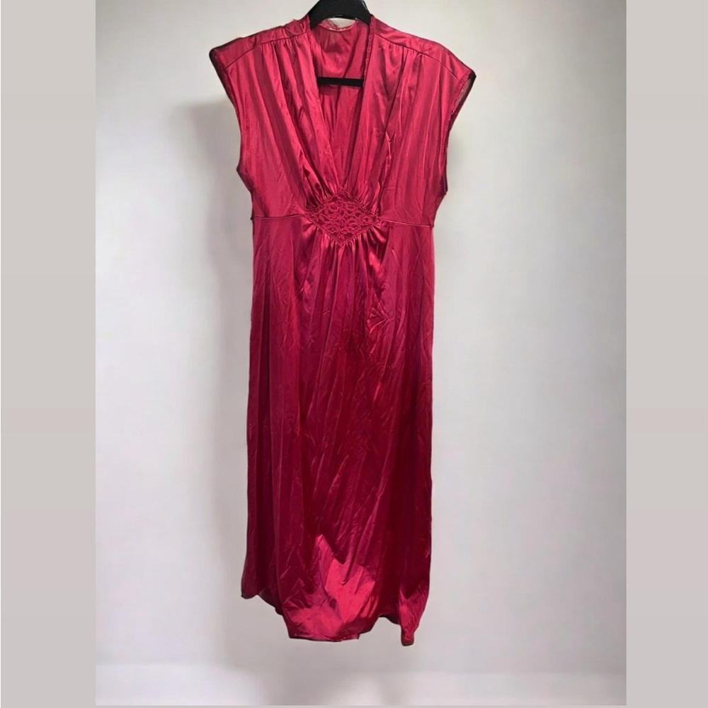 Vanity Fair, sleeping gown vintage size L